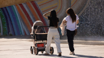 Фотография к новости: Үкімет ата-аналардың жұмыс уақытын қысқартуы мүмкін