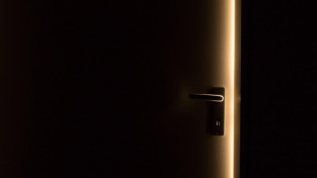 Фотография к новости: Белгісіз біреулер өзін министрліктен деп таныстырып, үй аралап жүр