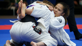 Фотография к новости: Ислам ынтымақтастығы ойындары: Жібек Құлымбетова джиу-джитсудан күміс медаль иеленді