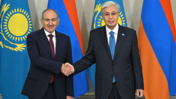 Фотография к новости: Қазақ-армян байланысы: Тоқаев пен Пашинян қандай құжатқа қол қояды?