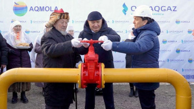 Астананың іргесіндегі ауылға көгілдір отын берілді