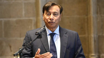 Фотография к новости: Үнді магнаты Миттал Ұлыбританиядағы салық реформасына байланысты елден кетті