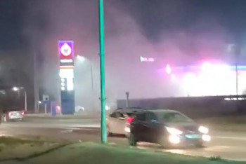 Фотография к новости: Ақтауда Qazaq Oil жанармай бекетінде өрт шығып, жеңіл көлік өртенді