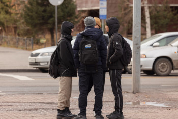 Фотография к новости: Оқушылар арасында қауіпті тренд пайда болды