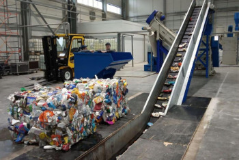 Фотография к новости: Үш қалада қоқыстарды кәдеге жарататын зауыттар салынады