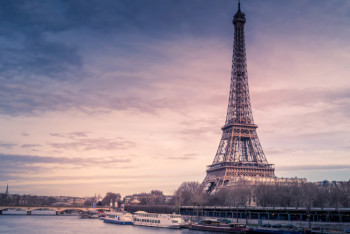 Фотография к новости: Алжир Францияның отарлық қылмыстарын заң жүзінде айыптауға дайын