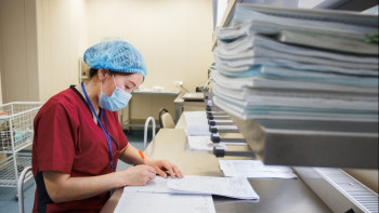 Фотография к новости: Дәрігерлердің ауыр халдегі науқастардың құқықтарын бұзу фактілері анықталды