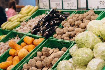 Фотография к новости: Петропавлда бағаны рубльмен көрсеткен супермаркет жауапкершілікке тартылды