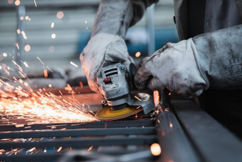 Фотография к новости: Өндірістегі қауіп: еңбек мәдениеті неге ақсап тұр?