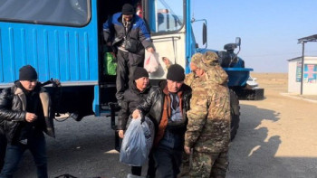 Фотография к новости: Қызылорда облысында 30-дан аса шетел азаматы жолда қалып қойды