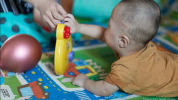 Фотография к новости: Бала саудасы: Алматы әуежайында Қытай азаматтары ұсталды