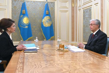 Фотография к новости: Тоқаев Аида Балаеваны қабылдап, әлеуметтік саясатты жетілдіруді тапсырды