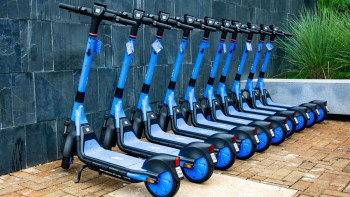 Фотография к новости: Электросамокатқа нөмір мен сақтандыру міндеттеледі: Мәжіліс жаңа нормаларды бекітті