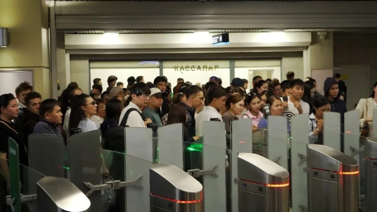  instagram.com/almatymetro