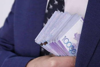 Фотография к новости: Жеке сот орындаушы 370 млн теңге мен Range Rover автокөлігін заңсыз иемденген