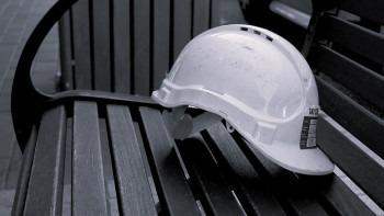 Фотография к новости: Петропавлда екі жұмысшы биіктен құлап, біреуі көз жұмды