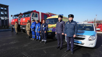 Фотография к новости: Өрт сөндіруші, дәрігер мен полиция: Қазақстанда алғашқы әмбебап кешен ашылды