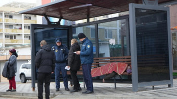 Фотография к новости: Ақтауда автобус аялдамасынан ер адамның мәйіті табылды