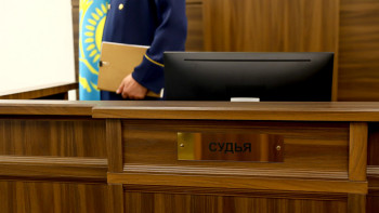 Фотография к новости: Қабырғасы сынып, бүйрегі алынған: Науқасты аяусыз соққыға жыққан санитарға үкім шықты