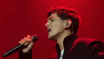 Фотография к новости: Ресейлік әнші Акмаль қазақстандықтарға 6 млн теңге қайтаруы тиіс