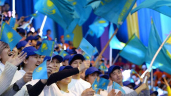 Фотография к новости: Тәуелсіздік күні: Нұрлан Қоянбаевтың флешмобы әлеуметтік желіде тарады