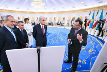 Фотография к новости: Президенттер Иран архивінен табылған қазақ тарихына қатысты көрмені тамашалады