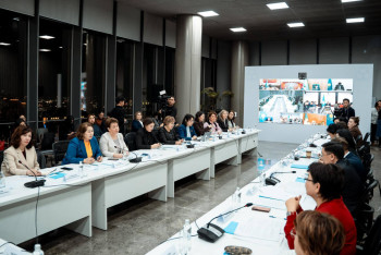 Фотография к новости: Қазақстанда әйелдердің экономикалық мүмкіндіктерін дамыту мәселесі талқыланды