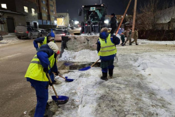 Фотография к новости: Астанадан бір тәулікте 20 мың текше метр қар шығарылды