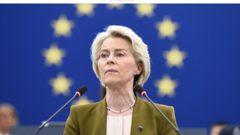 Фотография к новости: Фон дер Ляйен Трампты еуропалық демократияға араласпауға шақырды