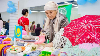 Астанада "Ұлы дала қолөнершілер керуен көші" республикалық жәрмеңкесі өтіп жатыр