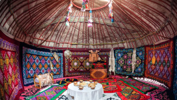 Фотография к новости: ЮНЕСКО киіз үй жасау және қолдану дәстүрін кеңейтілген аталым ретінде мақұлдады