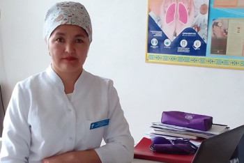 Фотография к новости: Ауыл медбикесі: Тұрғындардың аманатын арқалау — мәртебелі міндет