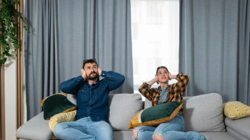 Фотография к новости: Тыныштықты бұзған көршілерге қандай айыппұл салынады?