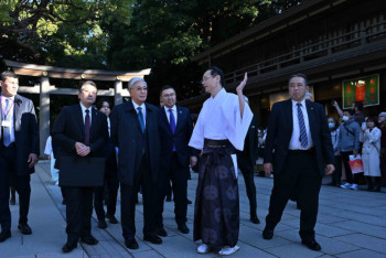 Қасым-Жомарт Тоқаев Мейджи Джингу ғибадатханасында жазба қалдырды