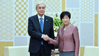 Фотография к новости: Мемлекет басшысы Токио губернаторы Юрико Коикэмен кездесу өткізді