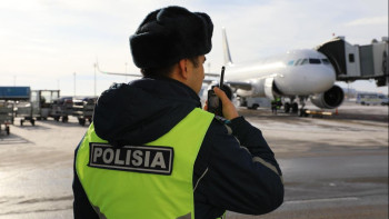 Фотография к новости: Әуежайға танысын шығарып салуға барған ақтөбелік үш бап бойынша жауапқа тартылды