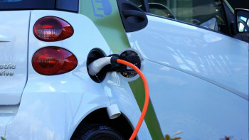 Фотография к новости: 10–15 жылда бензинмен жүретін көлік қалмауы мүмкін бе?