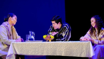 Фотография к новости: “S.O.S”. Астанада көрермендер ерекше қойылымды тамашалады