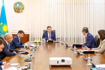 Фотография к новости: Бектенов инвестициялық ынтымақтастықты дамыту бойынша шетелдік инвесторлармен кездесті