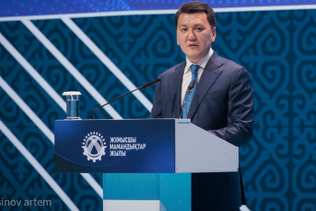 Фотография к новости: Ерлан Қарин: 2025 жыл еліміз үшін табысты болды