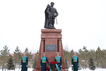 Қарулы күштер Бауыржан Момышұлының 115 жылдығын атап өтті