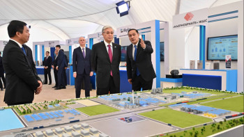 Фотография к новости: Президентке Жамбылдағы агроөнеркәсіпті дамыту жобалары таныстырылды