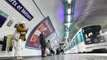 Фотография к новости: Париж метросында ер адам пышақпен шабуыл жасап, үш әйелді жарақаттады