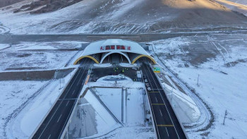 Фотография к новости: Қытайда жоғары жылдамдықты автожолдағы ең ұзын тоннель іске қосылды