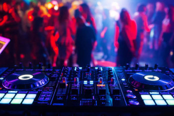 Фотография к новости: Астанада түнгі клубтағы төбелестен 18 жастағы жігіт қаза тапты