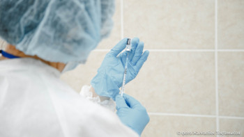 Фотография к новости: "СҚ-Фармация" Тайландтан қымбат қолғап сатып алу дауына қатысты мәлімдеме жасады