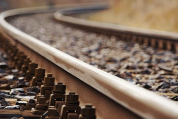 Фотография к новости: Мексикада пойыз рельстен шығып кетті: 13 адам қаза тауып, 98 адам жарақат алды