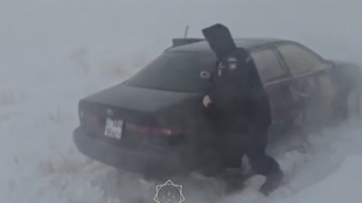 Жетісу облысында қар құрсауында қалған 4 адам құтқарылды