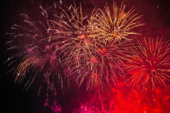 Фотография к новости: Астанада жаңа жылдық отшашу екі жерде ұйымдастырылды