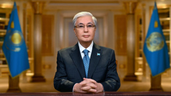 Фотография к новости: Мемлекет басшысы Қасым-Жомарт Тоқаев Қазақстан халқын Жаңа жылмен құттықтады